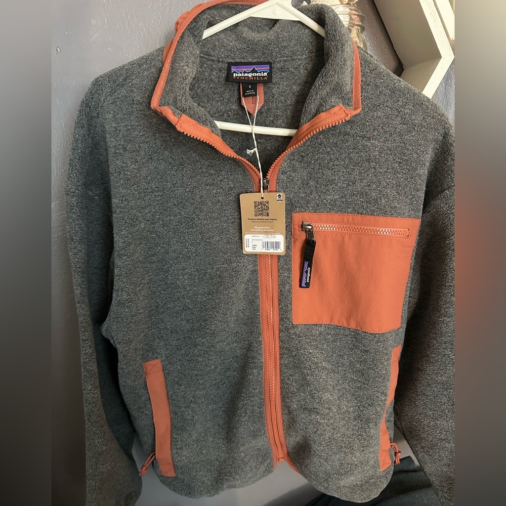 Patagonia Synchilla full zip size small